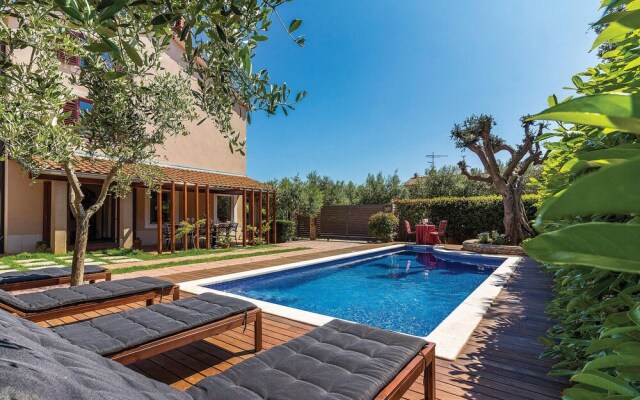 Nice Home in Pula With Wifi and 4 Bedrooms