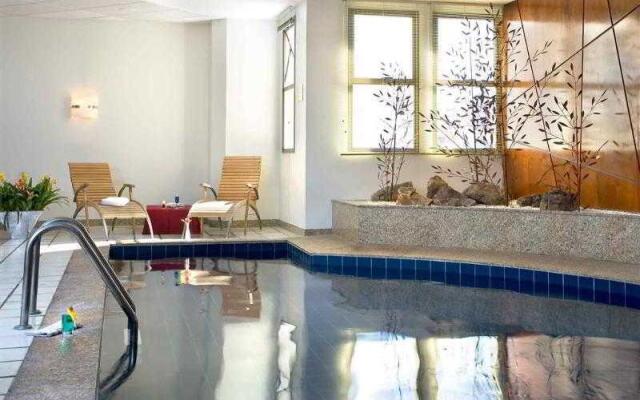 Mercure Belo Horizonte Lourdes Apartments