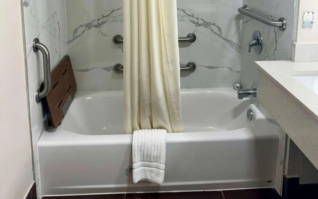 Quality Inn