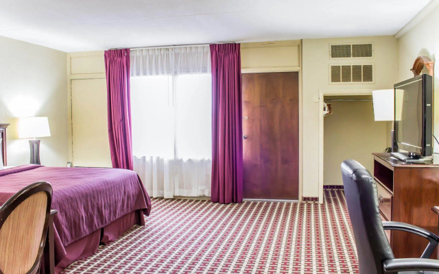 Rodeway Inn & Suites