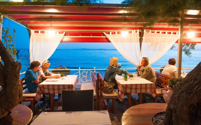 Beach Hotel Bozikovina