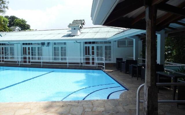Forest Edge Hotel