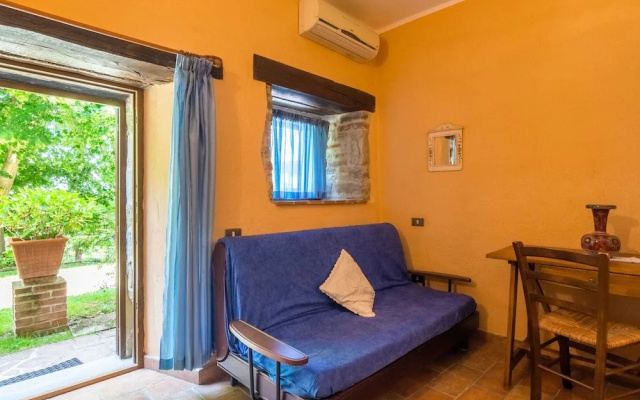 Farmhouse in Hilly Area in Gubbio With Pool