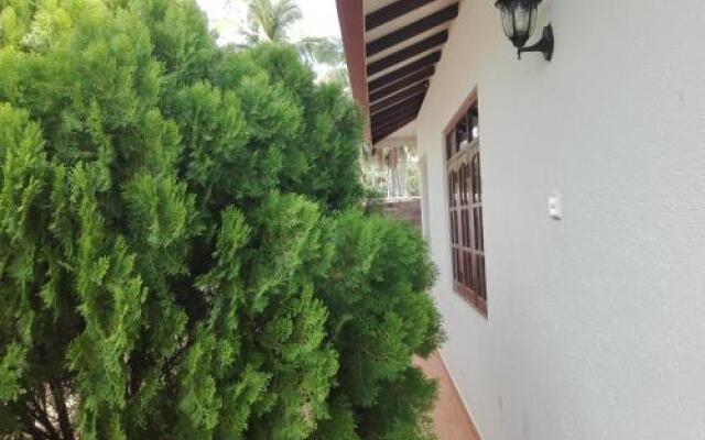 Chilaw Far Inn Hotel