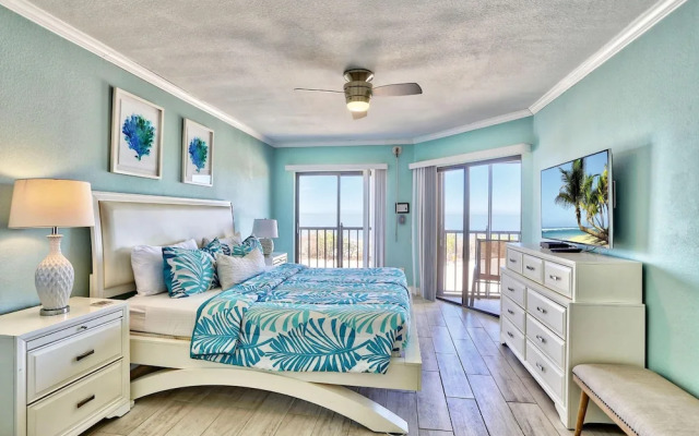 Land's End 10-303 Beach Front - Premier