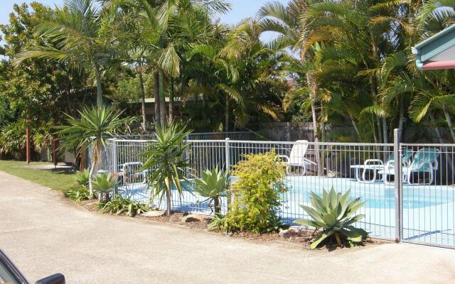 Dolphin Sands Holiday Villas