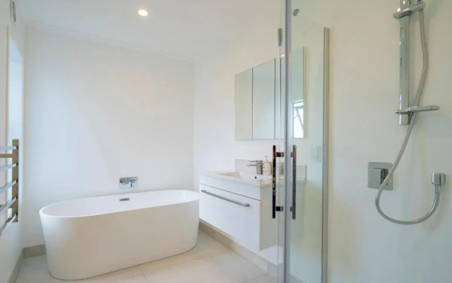 Coastal Pearl - Matarangi Holiday Home