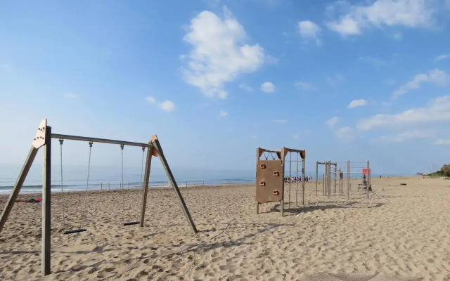 Gava Beach 1St Line