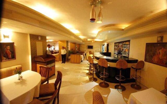 Hotel Dolphin