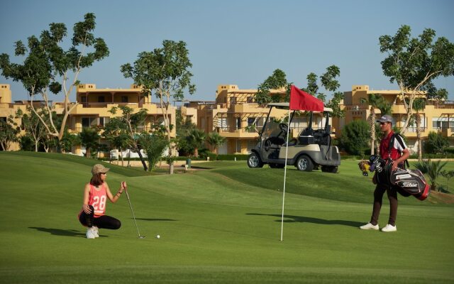 El Ein Bay Movenpick Hotel