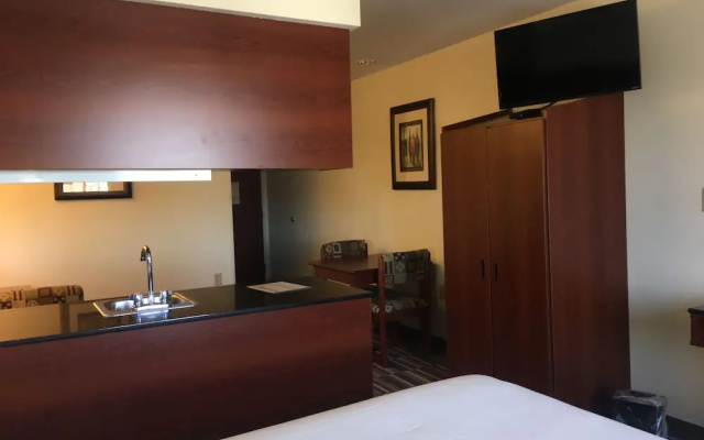 Microtel Indianapolis Airport