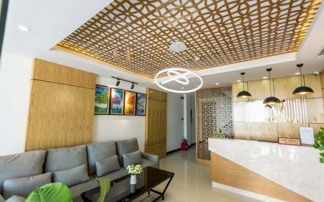 Vivian Hotel