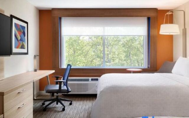 Holiday Inn Express And Suites San Jose Silicon Valley