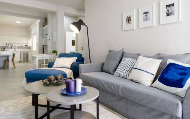 Rabin Square Amazing 3BR 140 SQM Apt