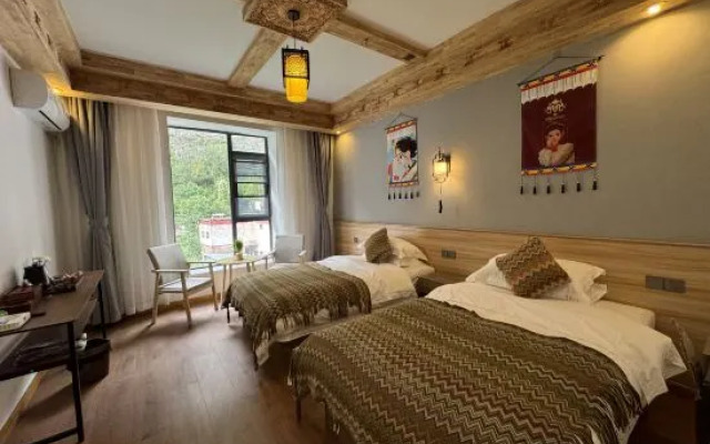 Danba Countryside Mountain Resort