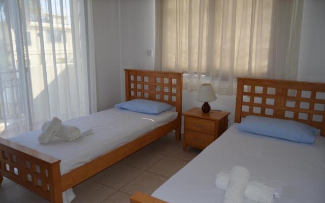 Faros Beach Apartment A102