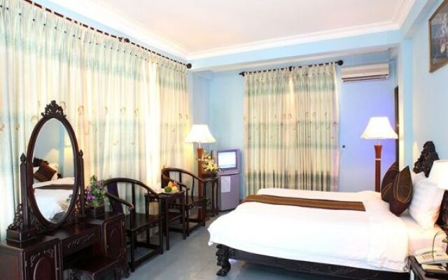 Truong Giang Hotel