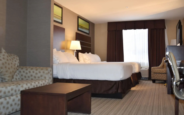 Holiday Inn Express Golden-Kicking Horse by IHG