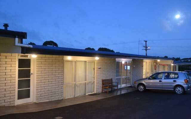 Broadway Lodge Motel