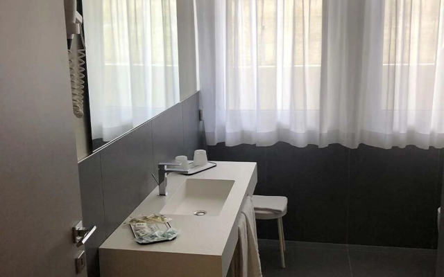 Hotel Capo Est
