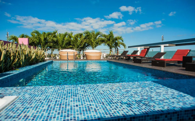 Doca 103 2 Bedrooms and Jacuzzi by RedAwning