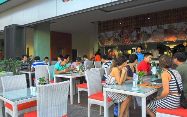 The Three by APK Hotel