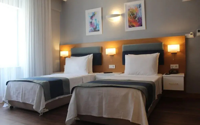 Big Point Hotel