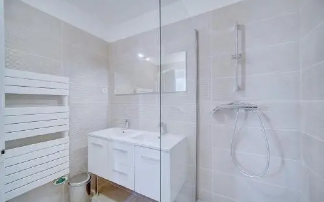 Charming Cannes Accommodation - Beach And Festival