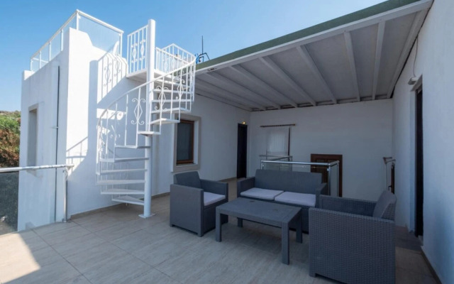 Lovely House Near Sea and Private Beach in Bodrum
