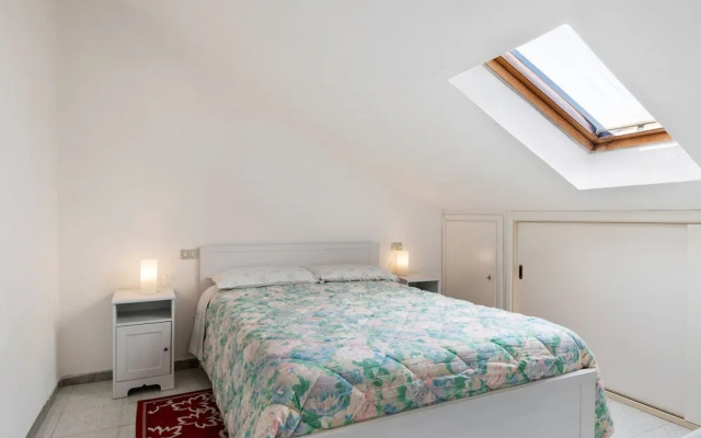 Apartment in Cassinelle With Garden & BBQ