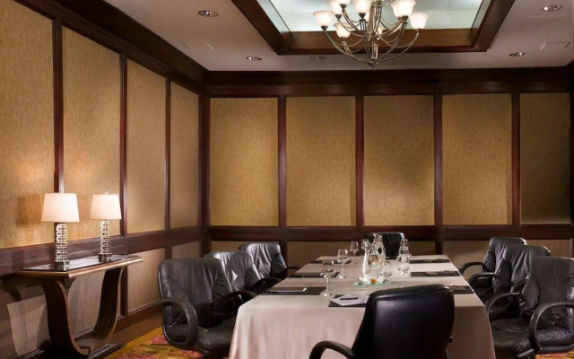 Renaissance Dallas Addison Hotel