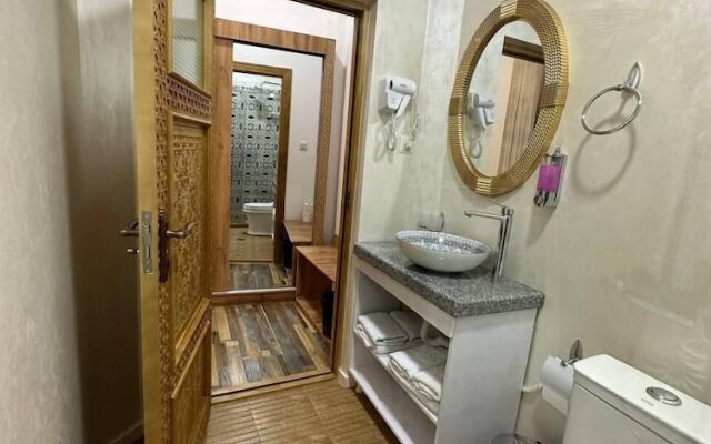 Rizo Boutique Superior Hotel