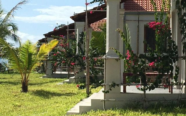 Mwani House