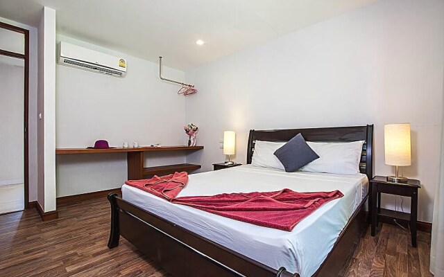 Ban Talay Khaw O12 - 4 Bedrooms