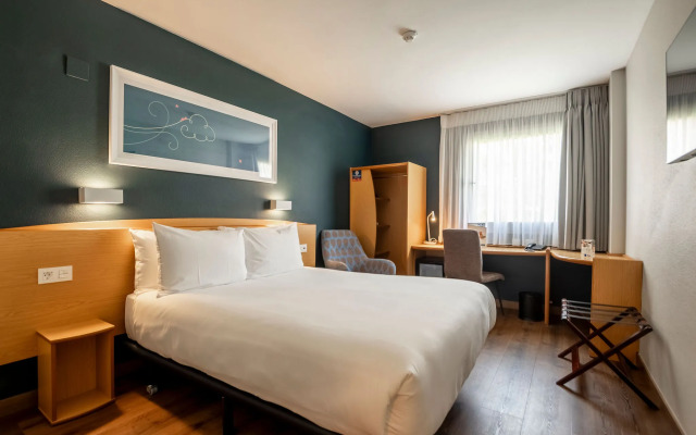 Travelodge Alicante Puerto