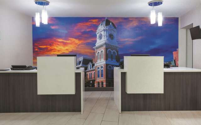 La Quinta Inn & Suites by Wyndham Covington