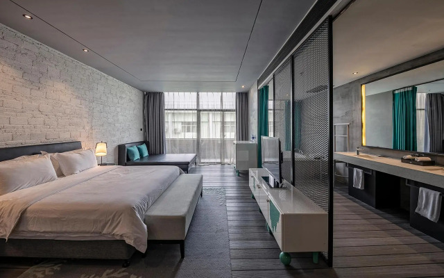 YueLanwan Seaside Resort Hotel