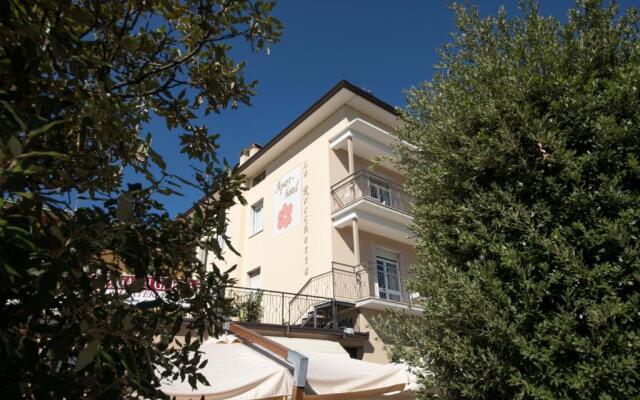 Apart-Hotel La Rocchetta