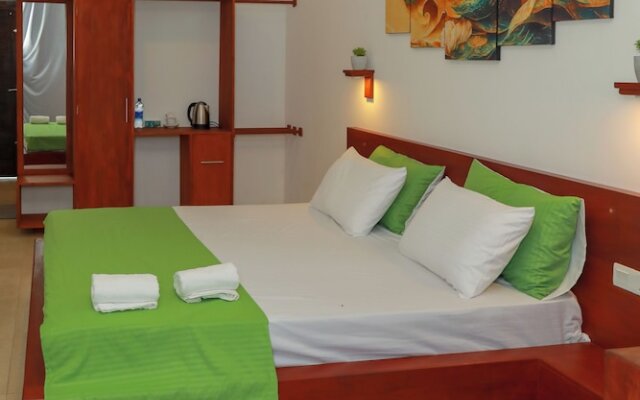 Traveller's Hotel Hikkaduwa