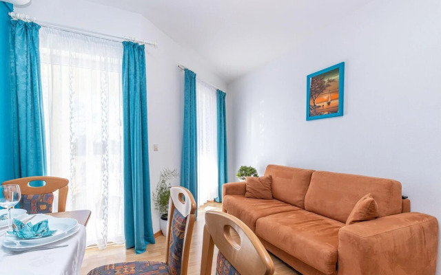 Nice Home in Crikvenica With Wifi and 1 Bedrooms