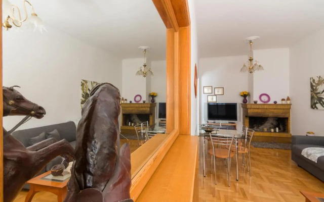 Nice 2bedroom apartment in Pagkrati
