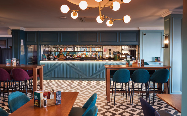 Thistle London Heathrow Terminal 5