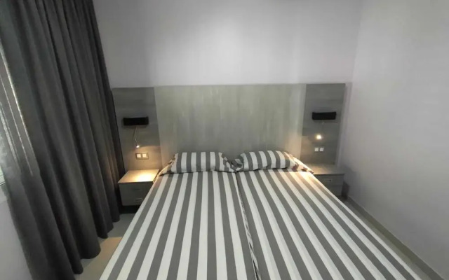 Elegant and Spacious Apartment With Sea Vieuw