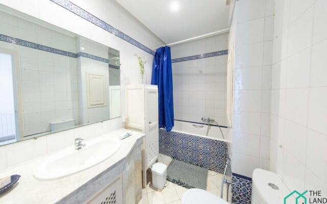 The Perfect View 2bds apt in Heart of Marsa Plage