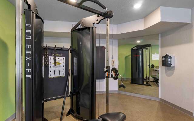 Extended Stay America Select Suites - Tampa - Northeast