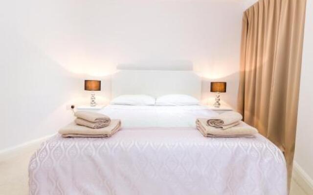 Surbiton Hills Apartment