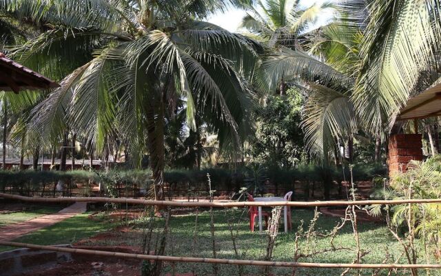 Darya sarang resort & Beer shopee