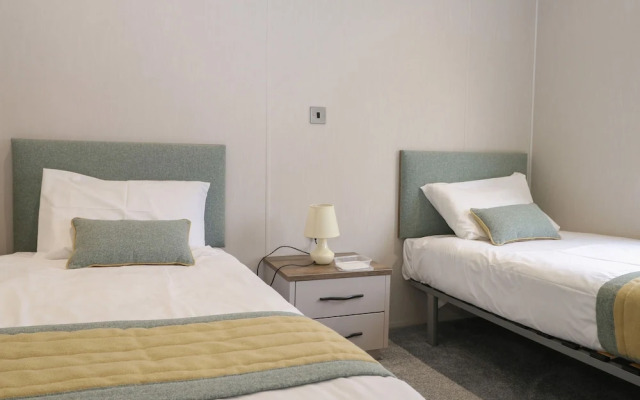 Lodge at Chichester Lakeside