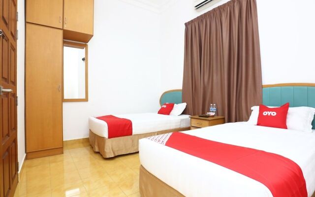 OYO 89523 Villa Sri Mayang