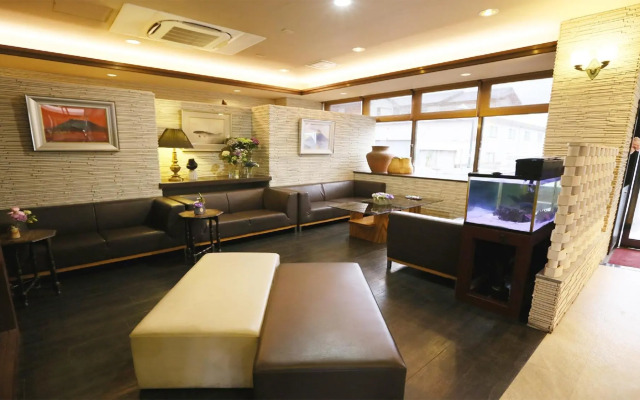 Business Hotel Shirasagi